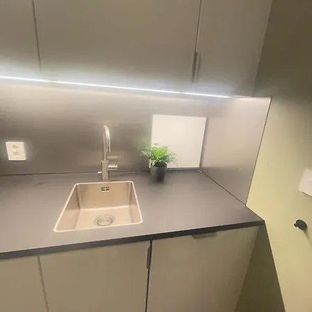 Brand New Close To The Centre